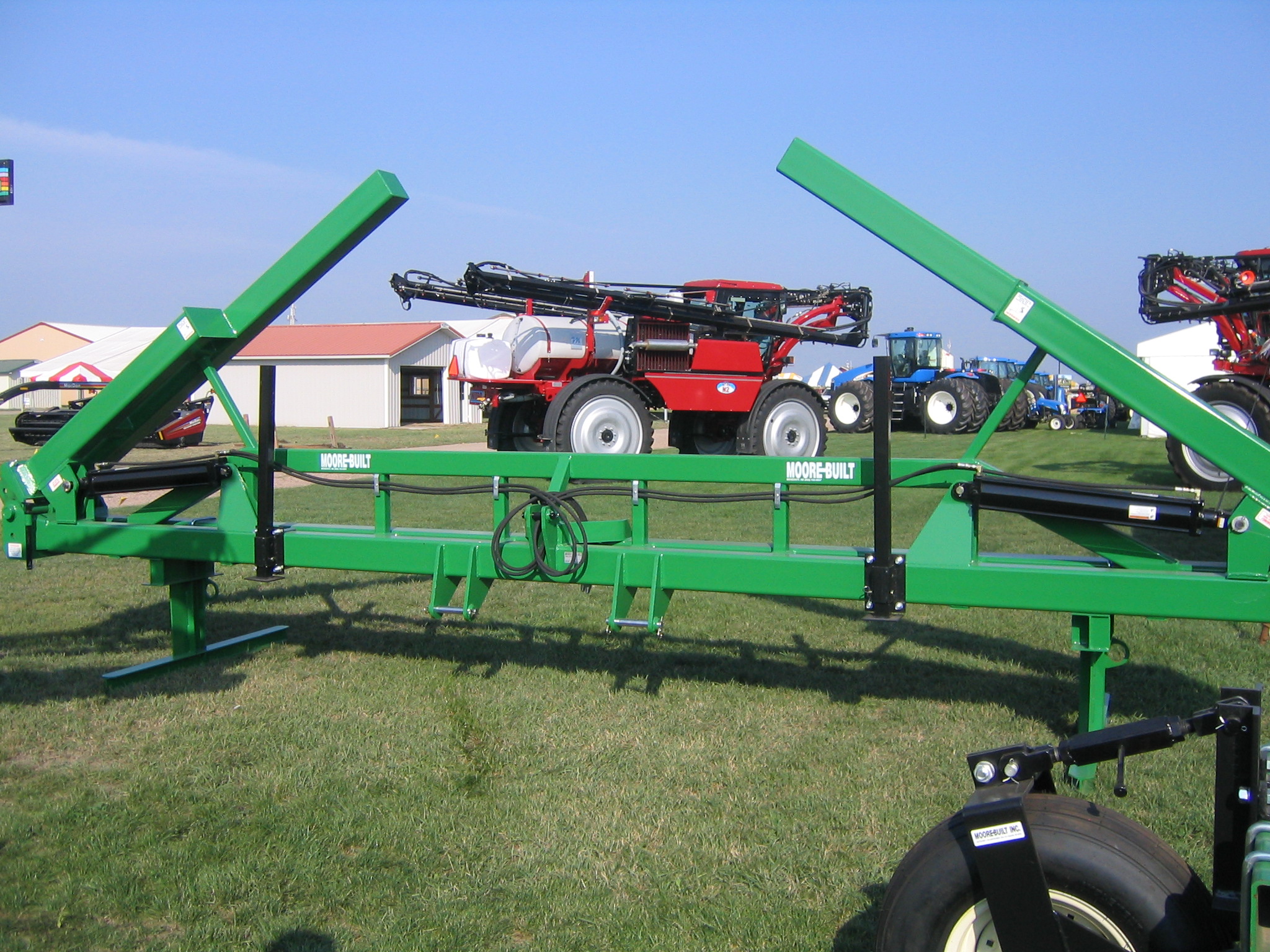 Vertical Fold Tool BarsQuality Products Made in the USA Moore Built, Inc